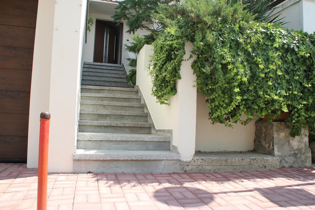 ホテル Yankov'S House ソゾポル エクステリア 写真